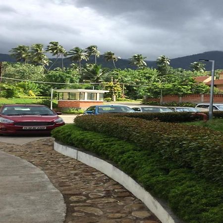 Five Falls Resort Kuttālam Buitenkant foto