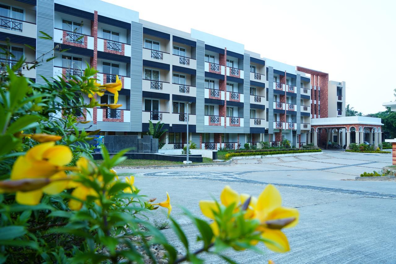 Five Falls Resort Kuttālam Buitenkant foto