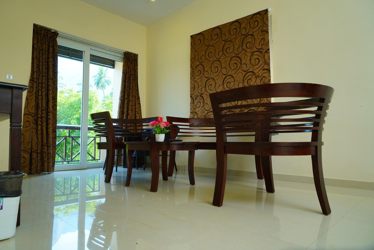 Five Falls Resort Kuttālam Buitenkant foto