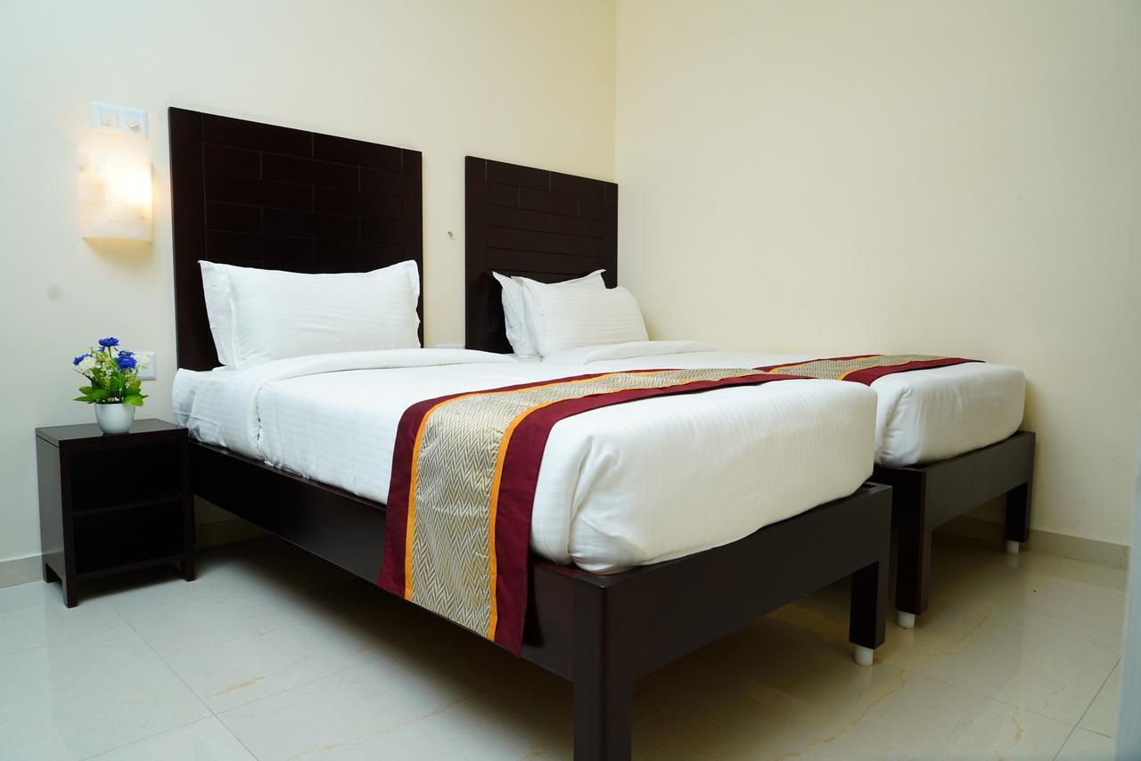 Five Falls Resort Kuttālam Buitenkant foto