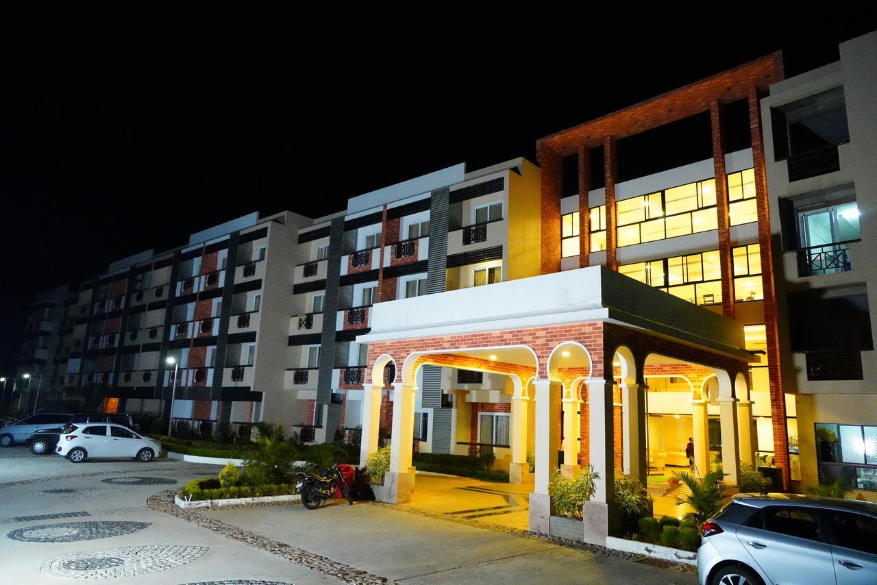 Five Falls Resort Kuttālam Buitenkant foto
