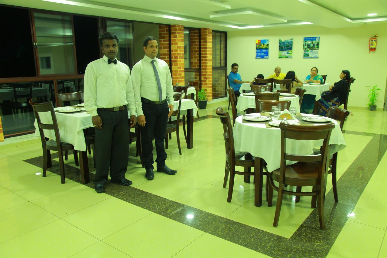 Five Falls Resort Kuttālam Buitenkant foto