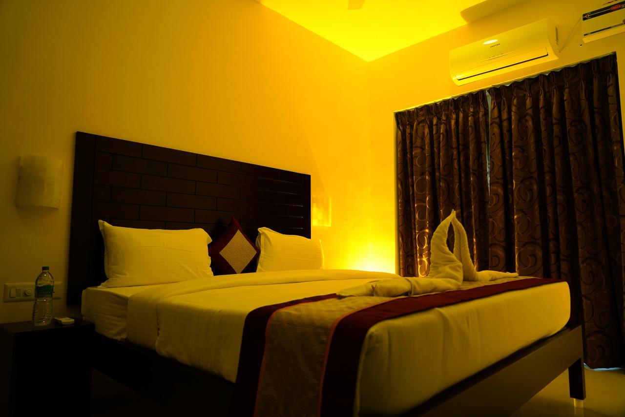 Five Falls Resort Kuttālam Buitenkant foto